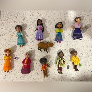 Disney Encanto Ultimate Madrigal Family Gift Set (only at Target)